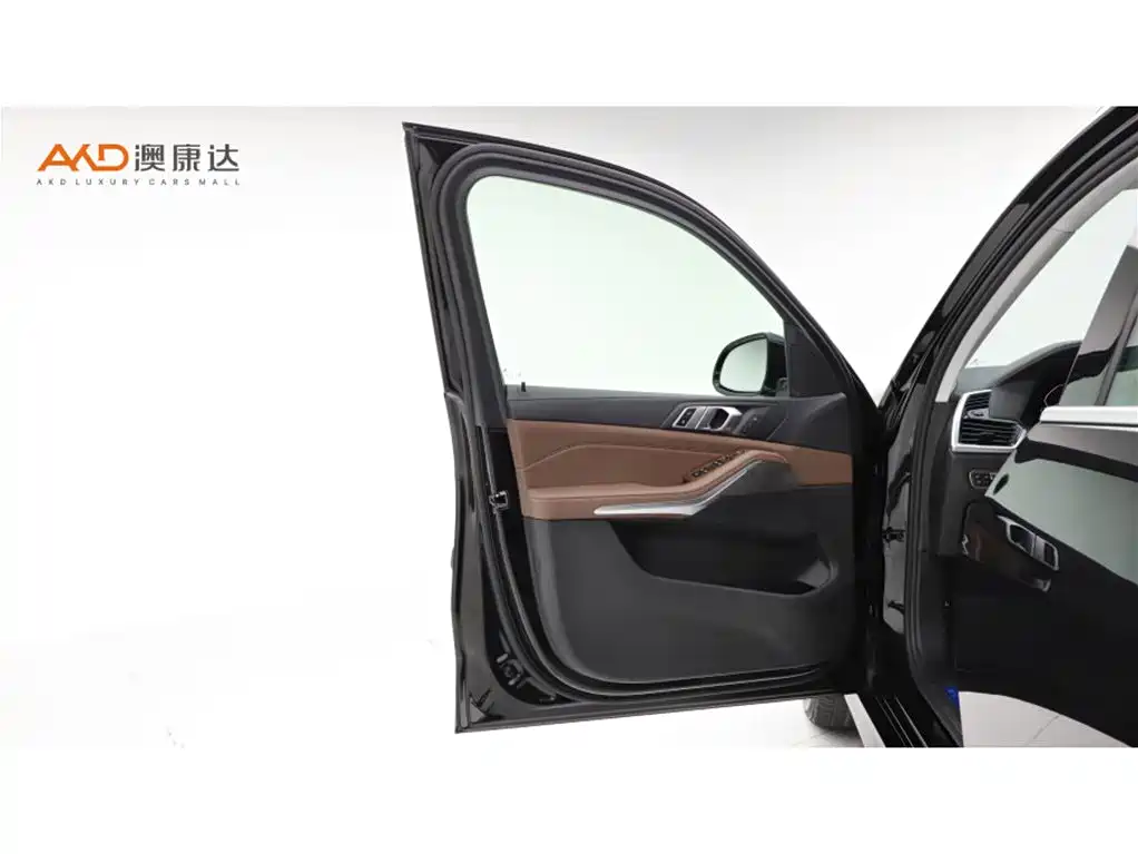 Фото 10 - BMW X5 (Import)