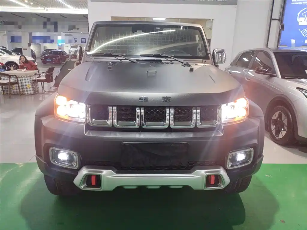BAIC ORV Beijing Offroad BJ40 2019 PLUS 2.3T Automatic 4WD Luxury Edition China VI фото 3