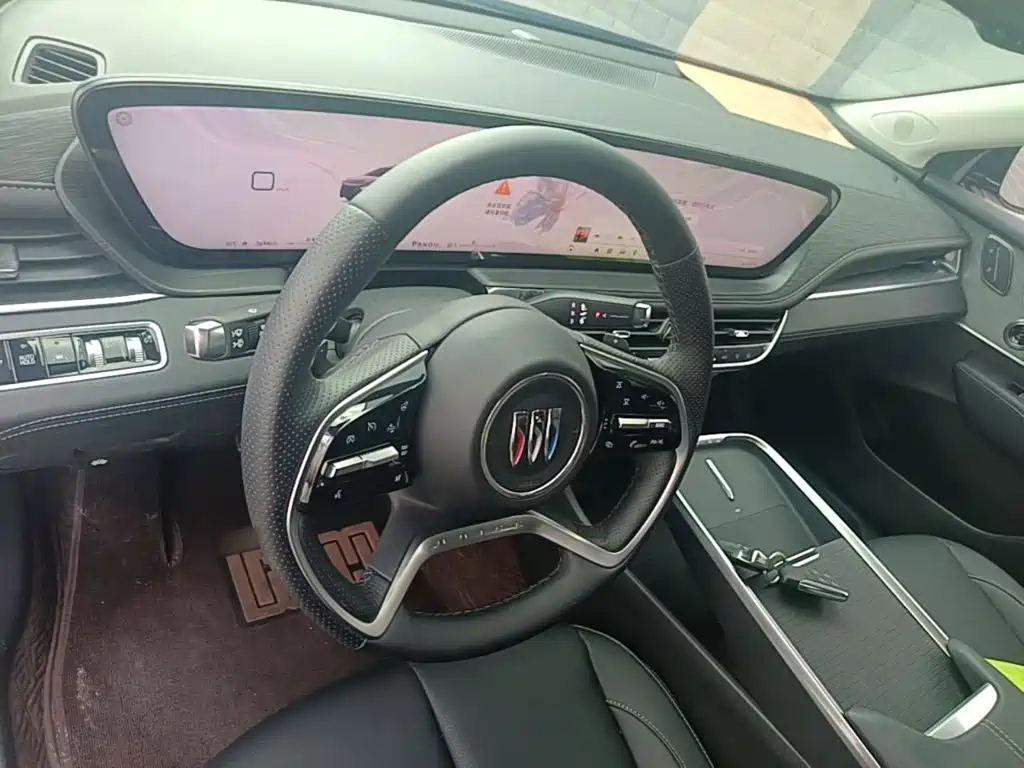 Buick LaCrosse 2026 2026 Model 28T Platinum Edition