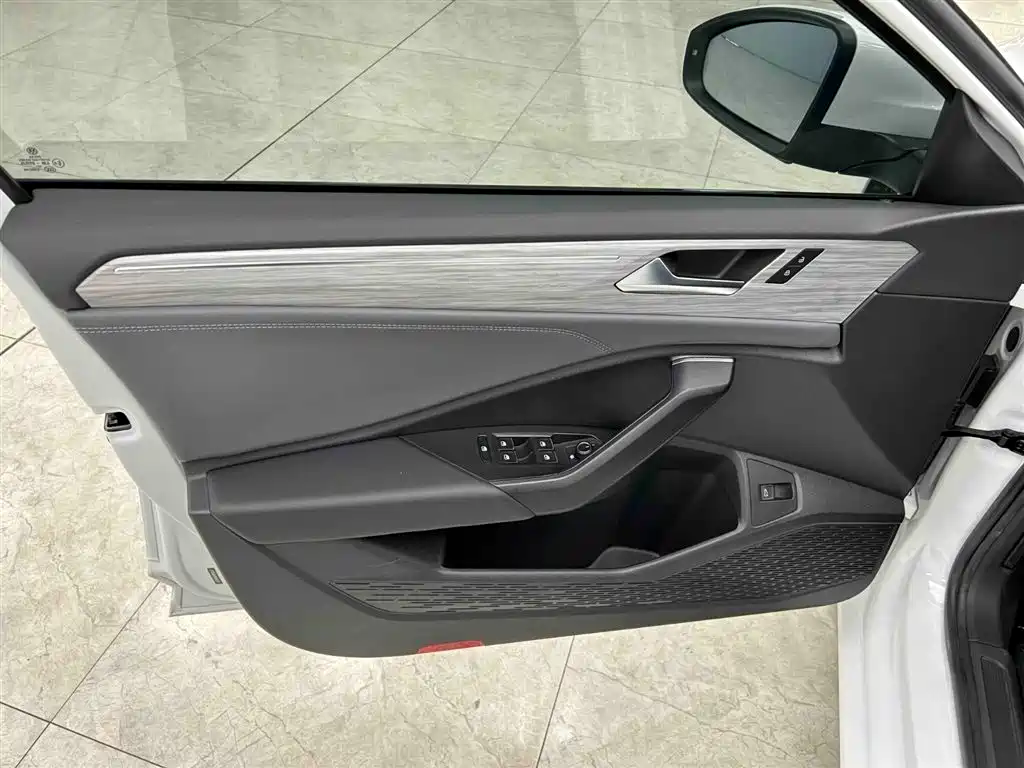 Volkswagen Sagitar 2023 280TSI DSG Beyond Lite фото 10