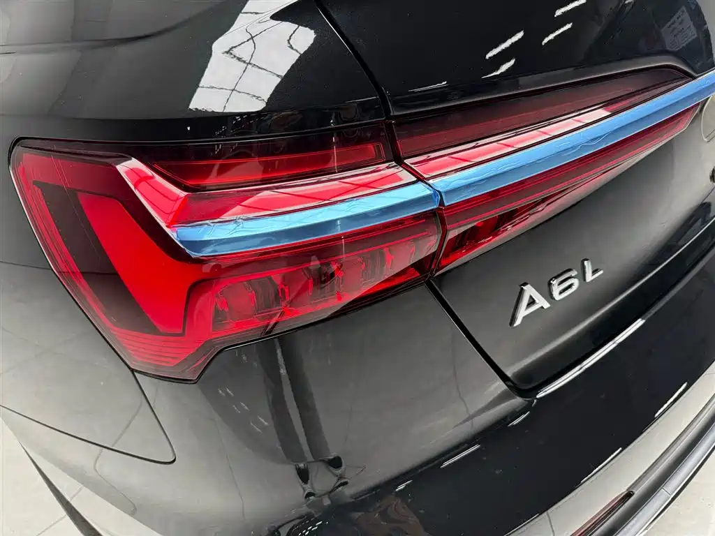 Audi A6L 2026 Model Year 45 TFSI quattro Premium Dynamic фото 6