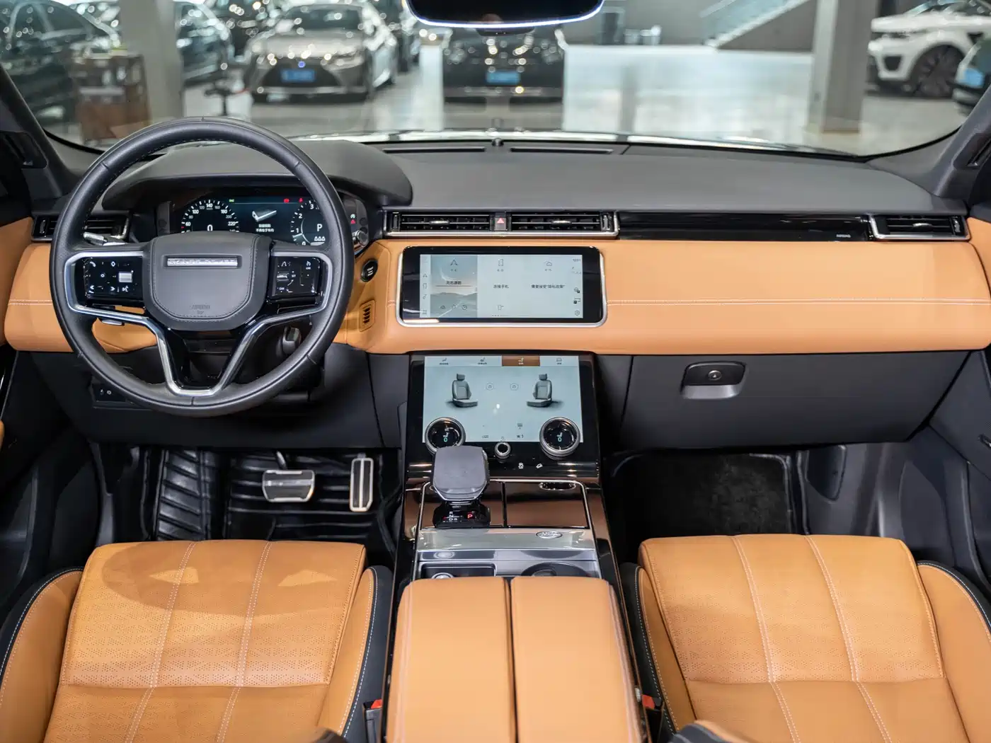 Land Rover Range Rover Velar 2022 250PS Golden Collector's Edition фото 11
