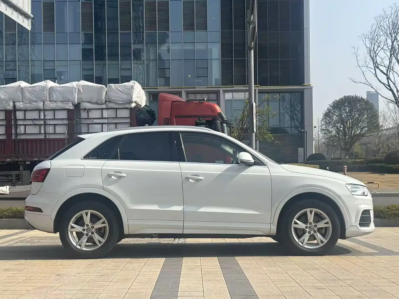 Audi Q3 2018 30th Anniversary Edition 30 TFSI Fashion фото 3