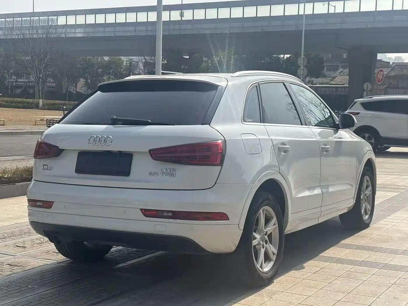 Audi Q3 2018 30th Anniversary Edition 30 TFSI Fashion фото 4