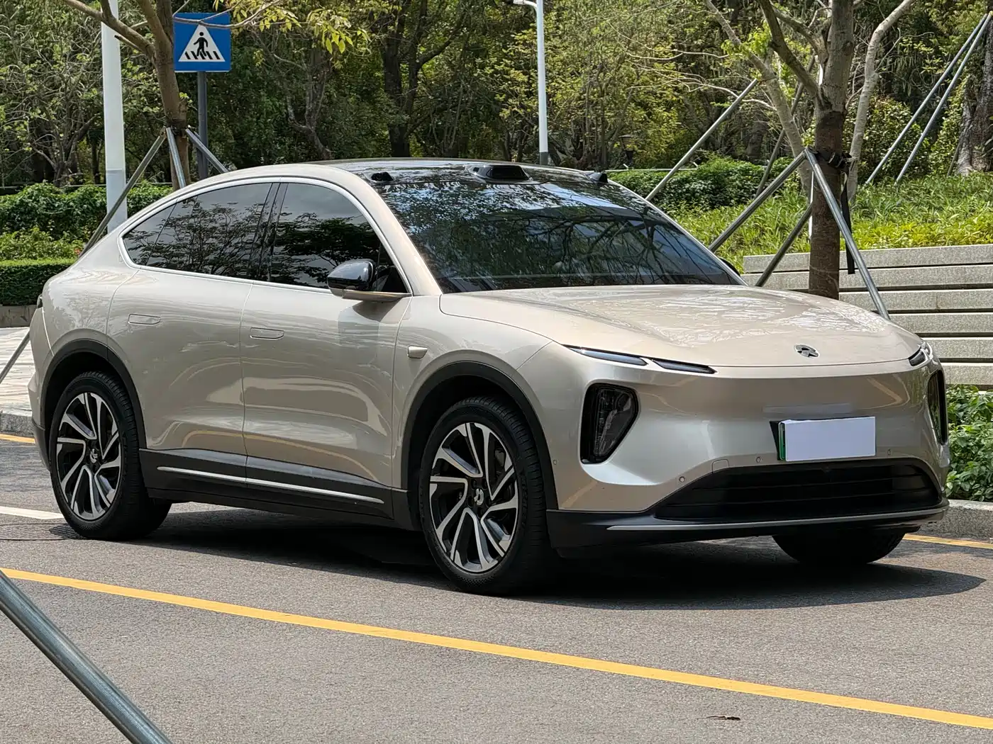 NIO NIO EC6