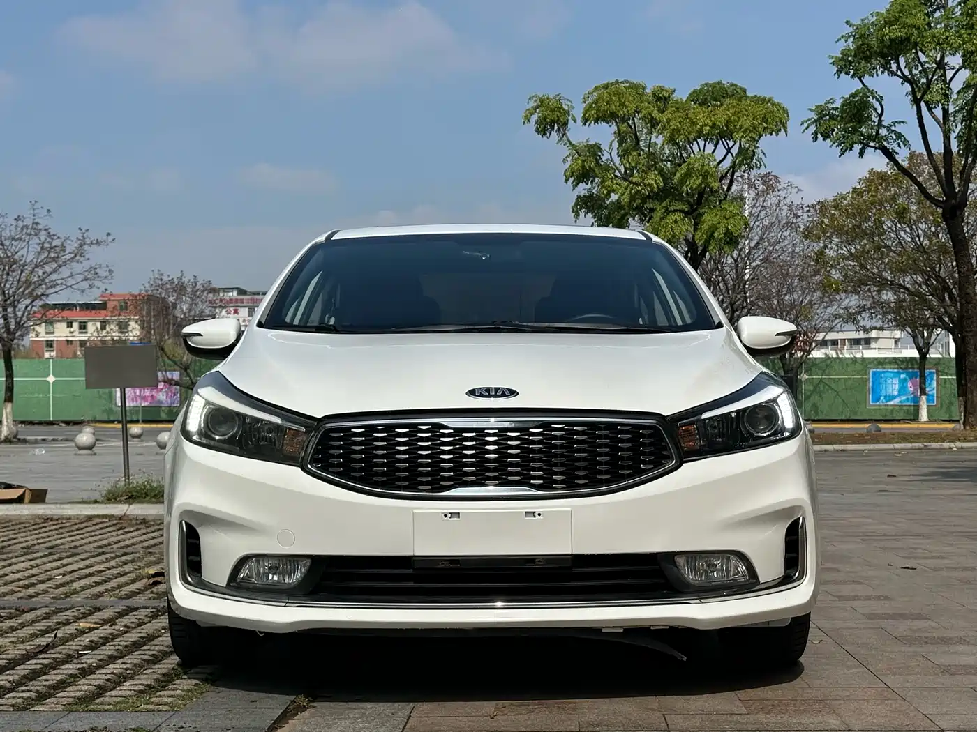 Kia K3 2016 1.6L Automatic GLS фото 2