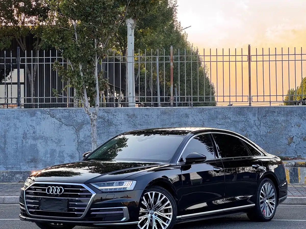 Audi A8 2018 — пригон из Китая
