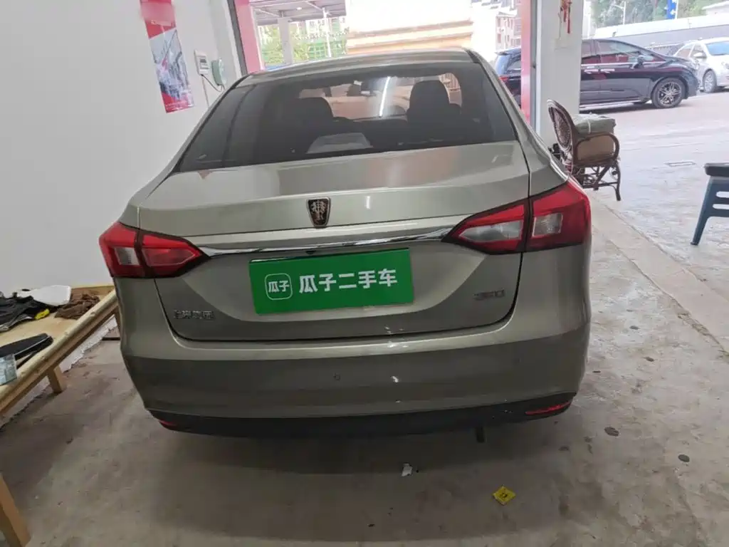 Фото 6 - Roewe 360