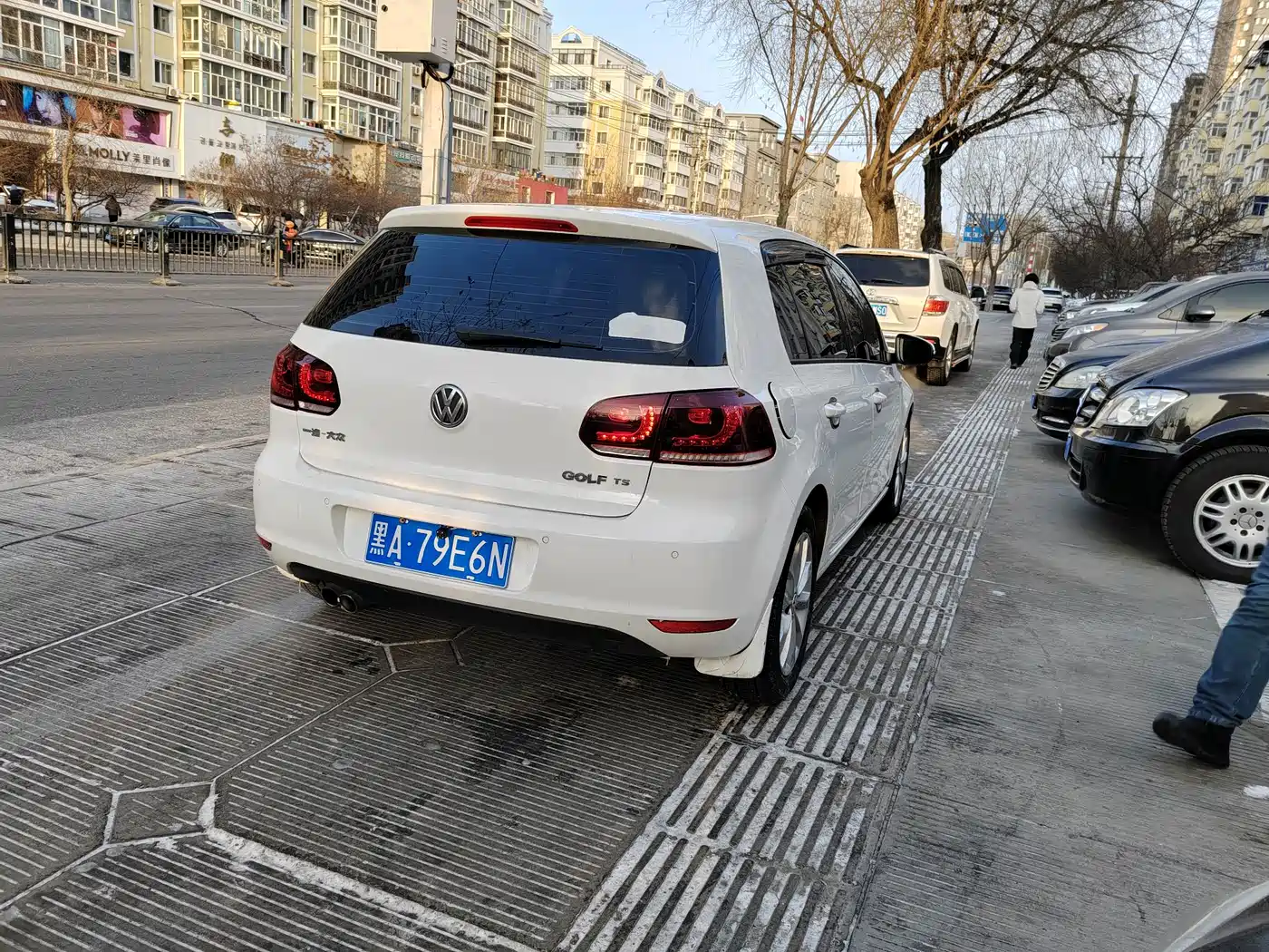 Volkswagen Golf 2010 1.4TSI Automatic Luxury фото 5