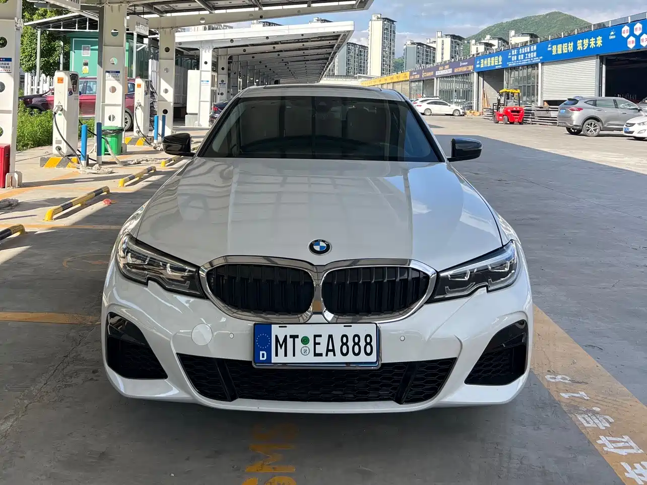 BMW 3-SERIES