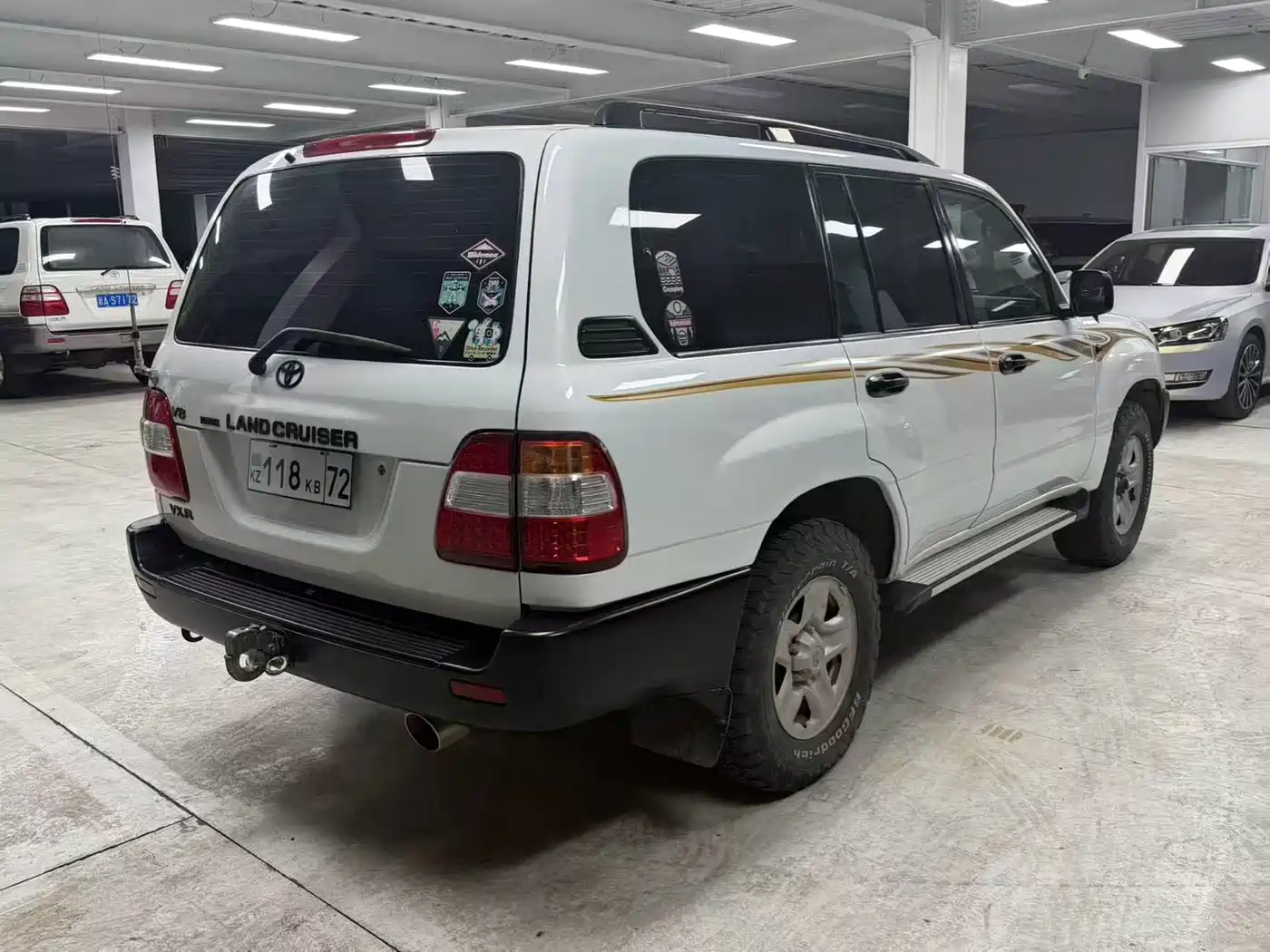 Toyota Land Cruiser (Import) 2002