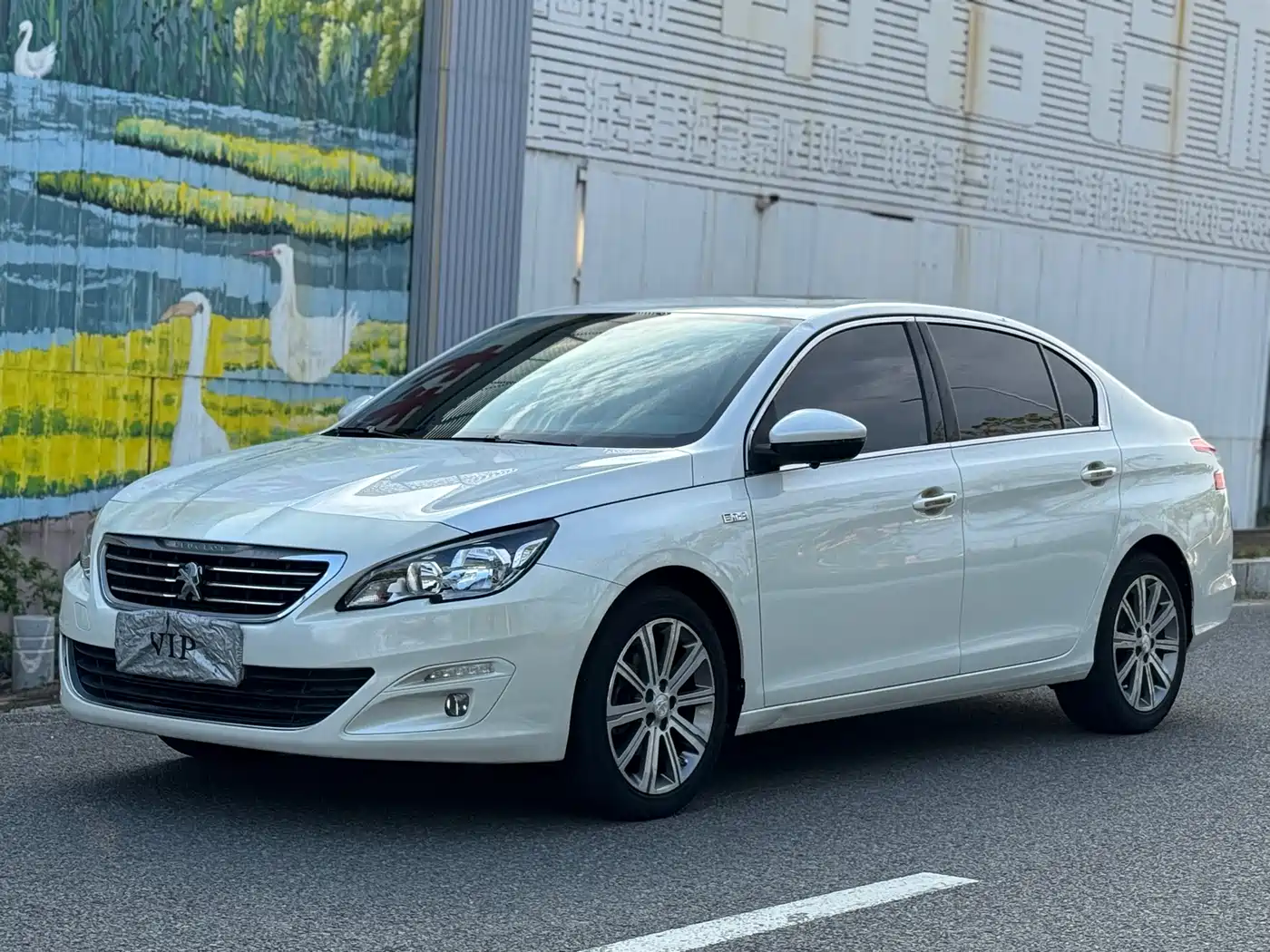 Peugeot 408 2015 Model 1.2T Automatic Luxury Edition