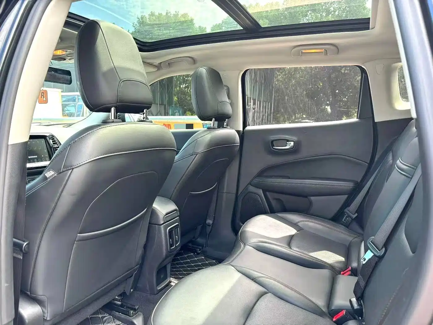 Jeep Compass 2020 2019 220T Automatic Family Edition