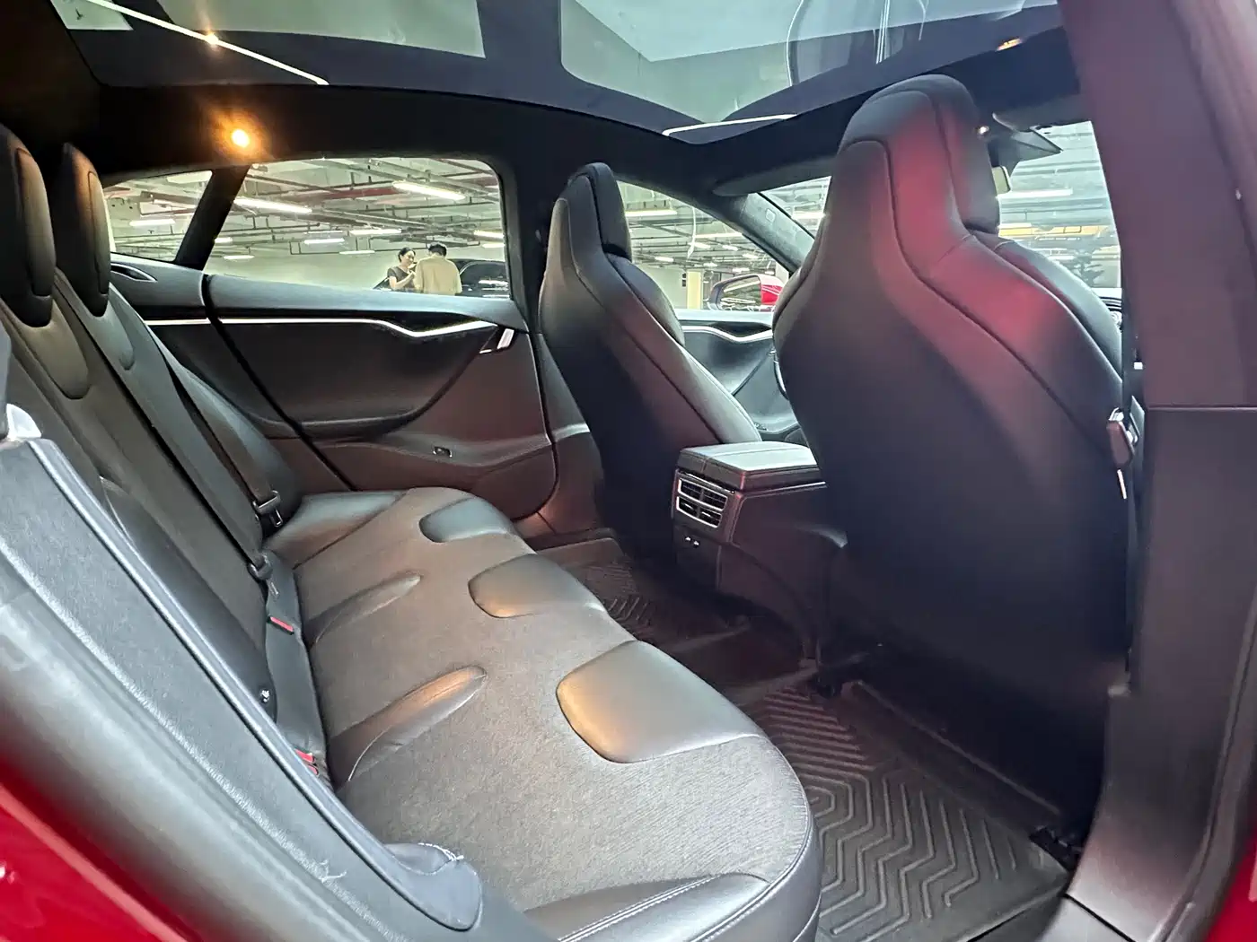 TESLA MODEL S