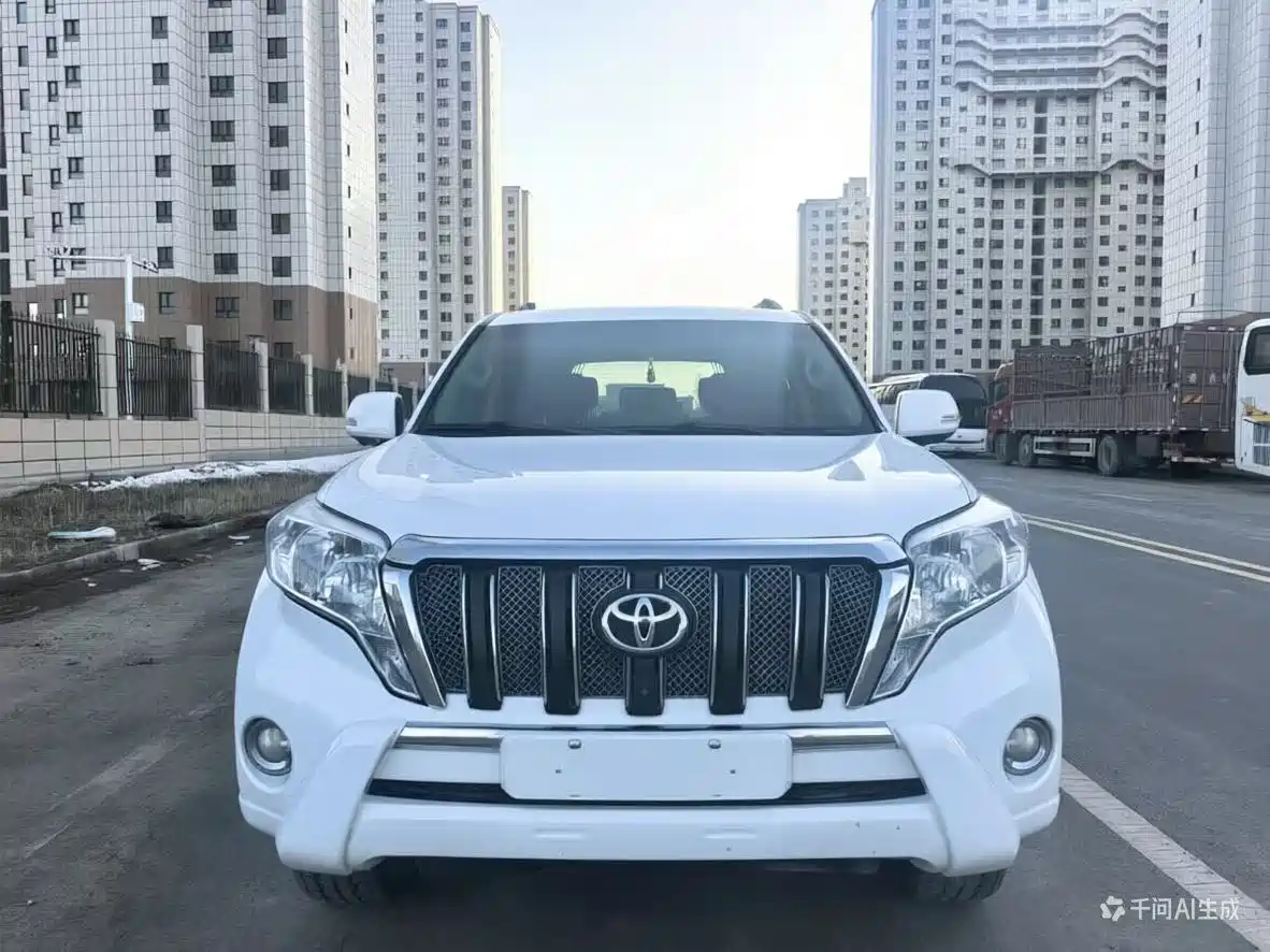 Toyota Prado 2014 4.0L Automatic TX фото 2