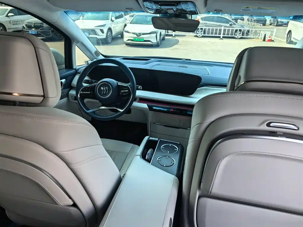 BUICK GL8 NEW ENERGY