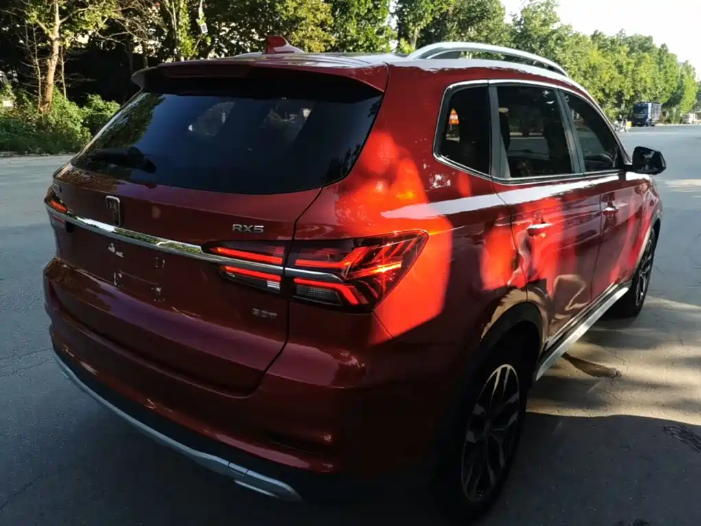 Фото 7 - Roewe RX5