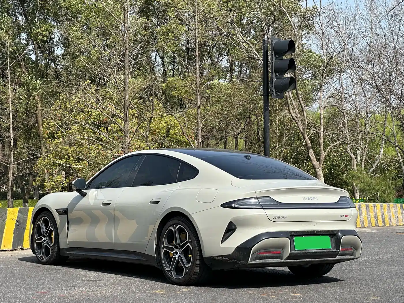 XIAOMI CAR XIAOMI SU7