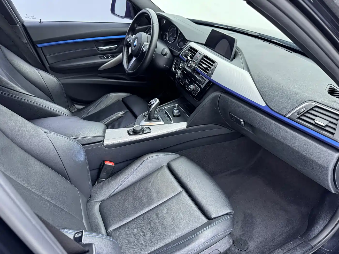 BMW 3 Series 2018 320i M Sport Package фото 14
