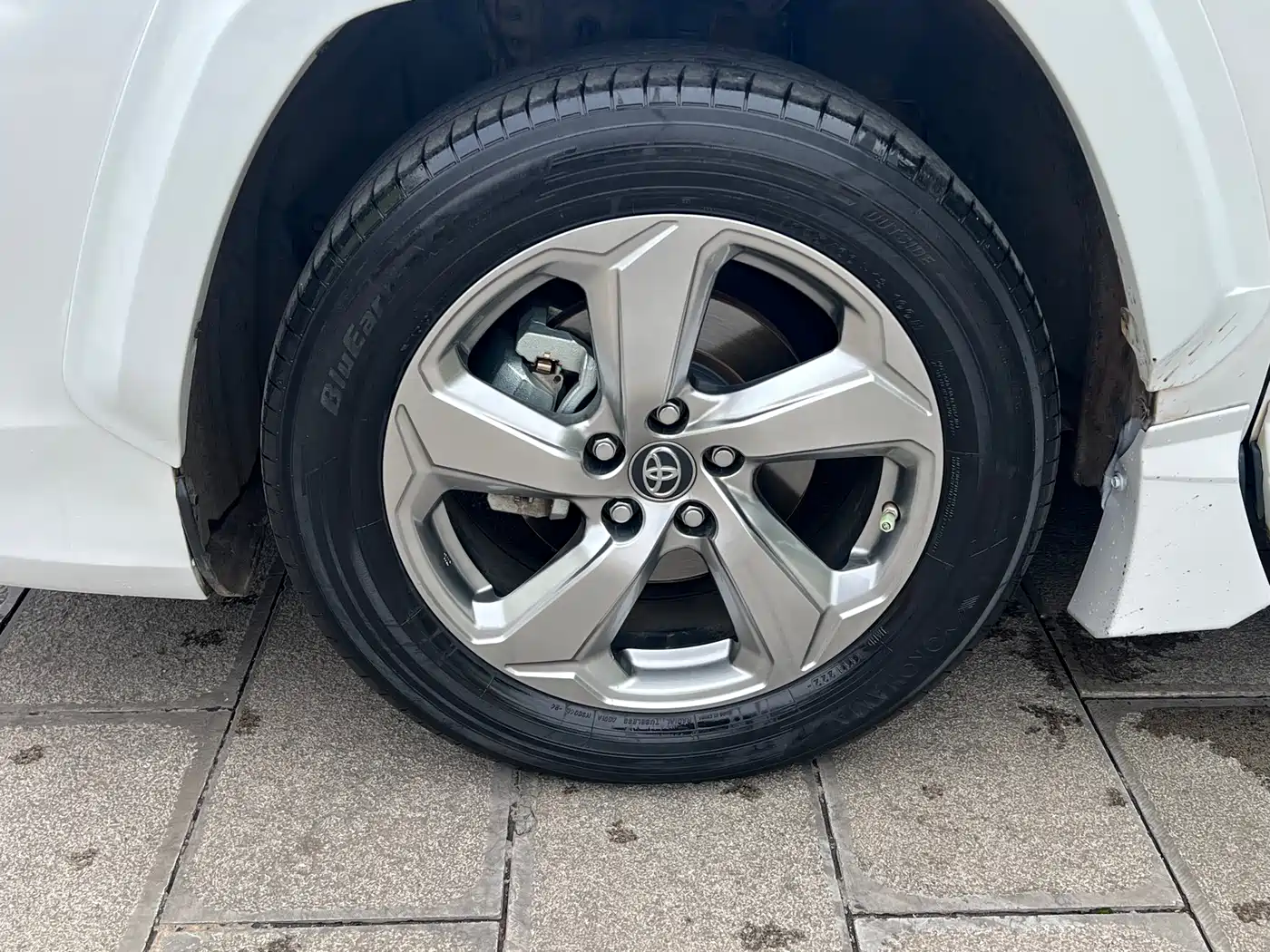 Toyota RAV4 Rongfang 2022 2.0L CVT 4WD Trend Plus Edition фото 8