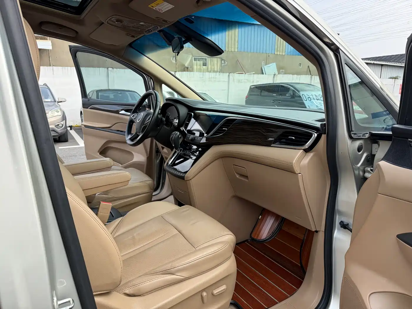 Buick GL8 2018 ES 28T Luxury Type China VI фото 14