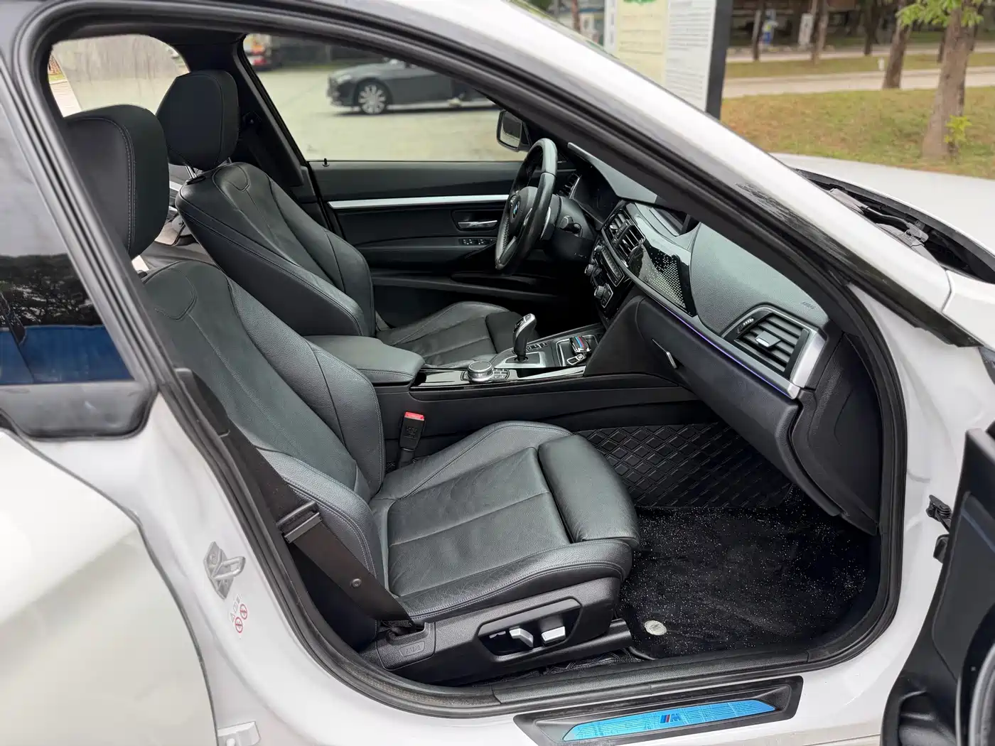 BMW 3 Series GT 2019 320i M Sport Model фото 9
