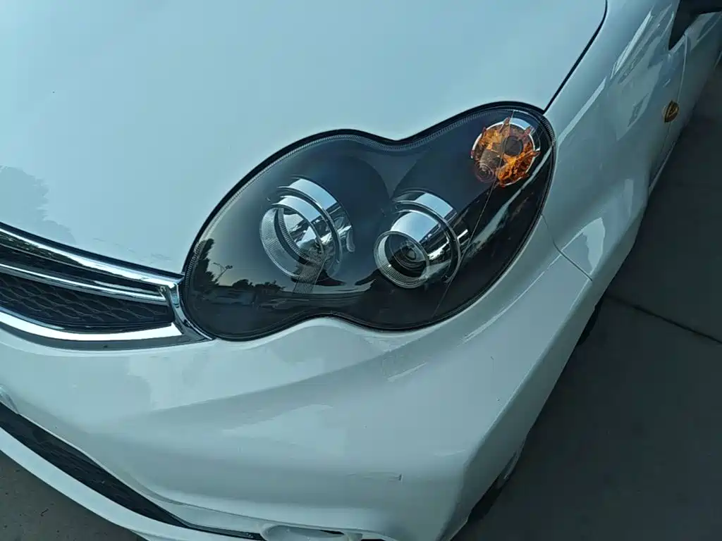 Фото 24 - BYD F0