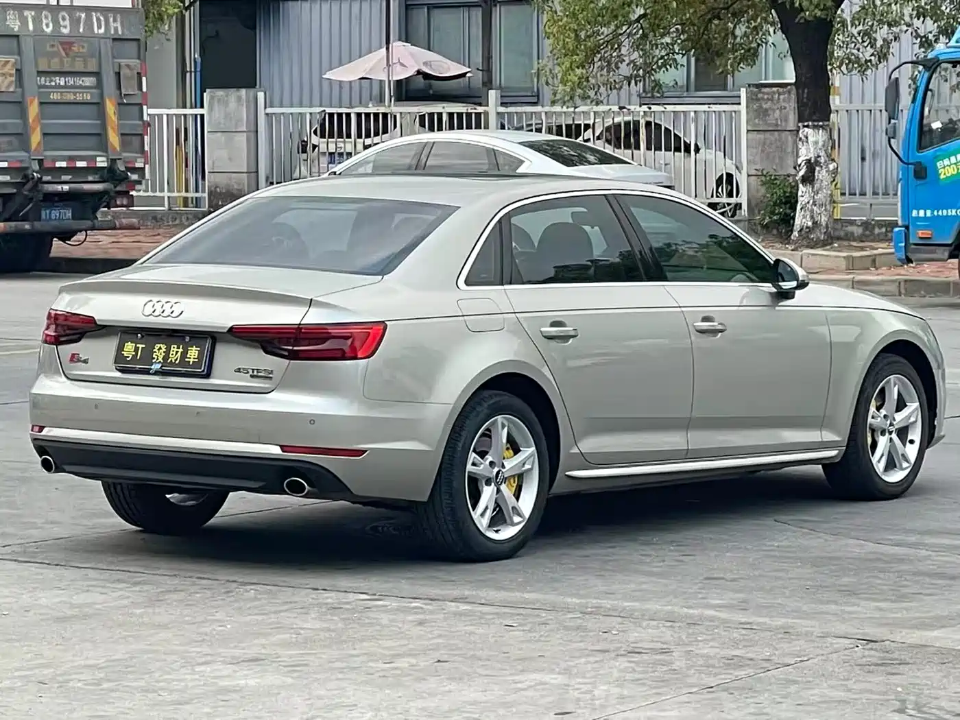 Audi A4L 2017 40 TFSI Fashion Edition фото 7