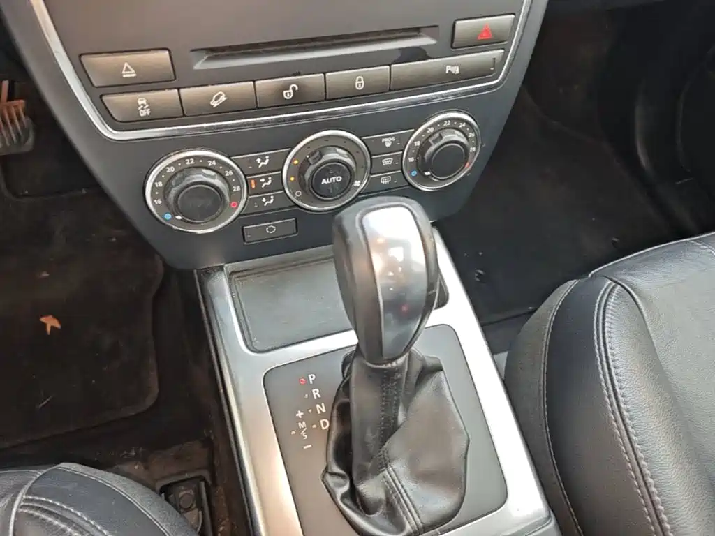 Land Rover Freelander 2 2014 2014 2.0T Si4 SE Gasoline Edition