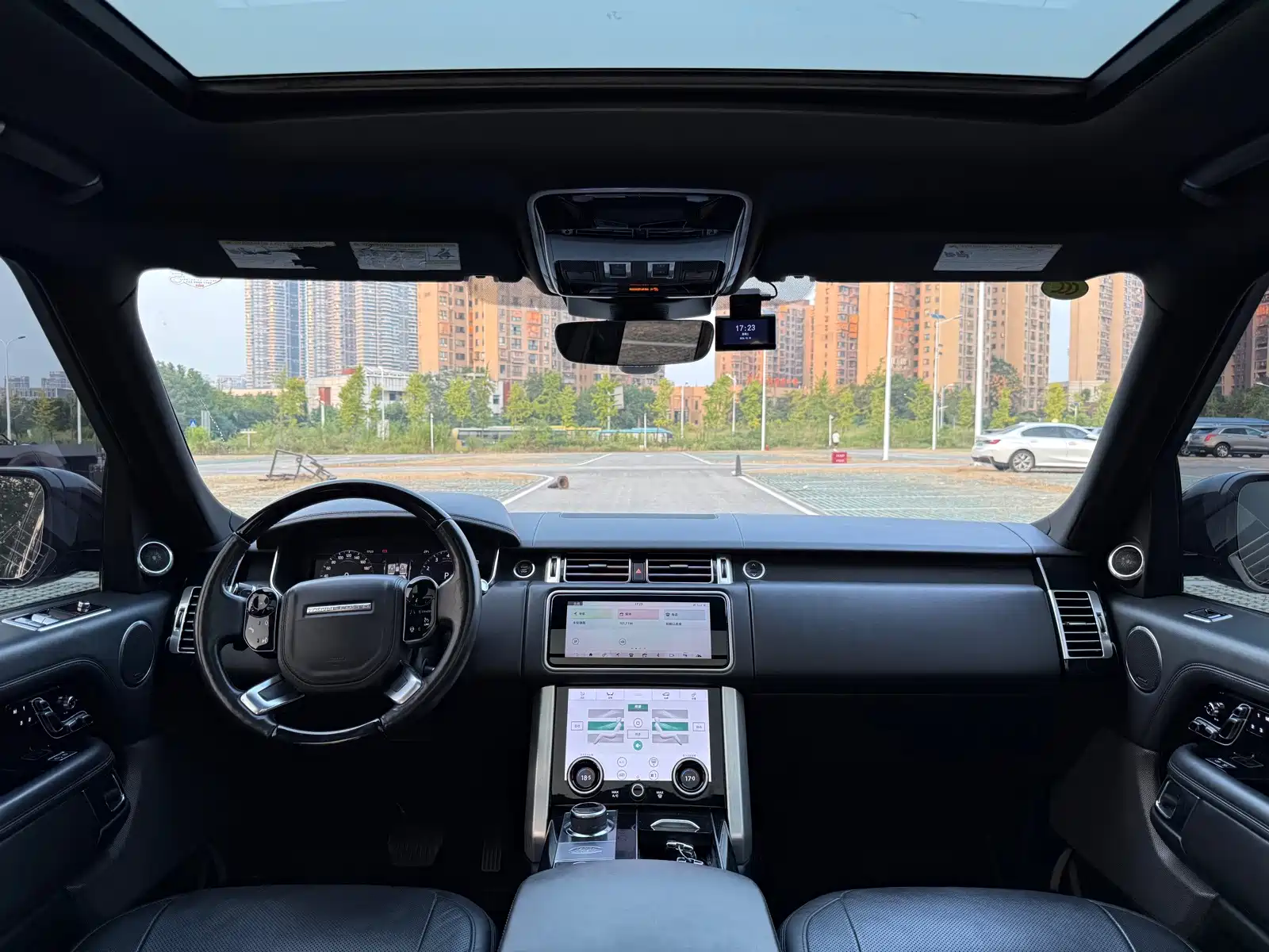 Фото 9 - Land Rover Range Rover