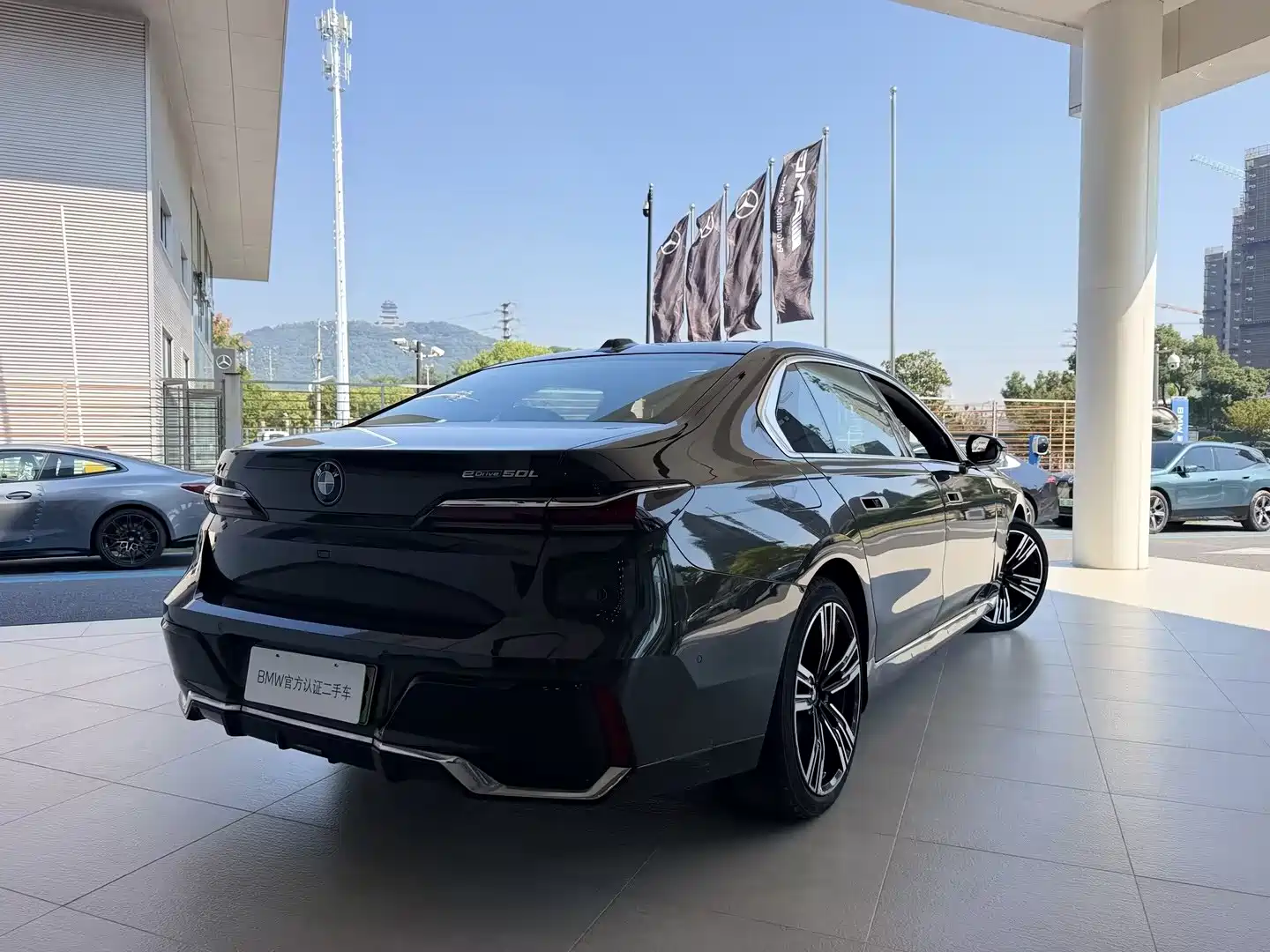 Фото 5 - BMW i7