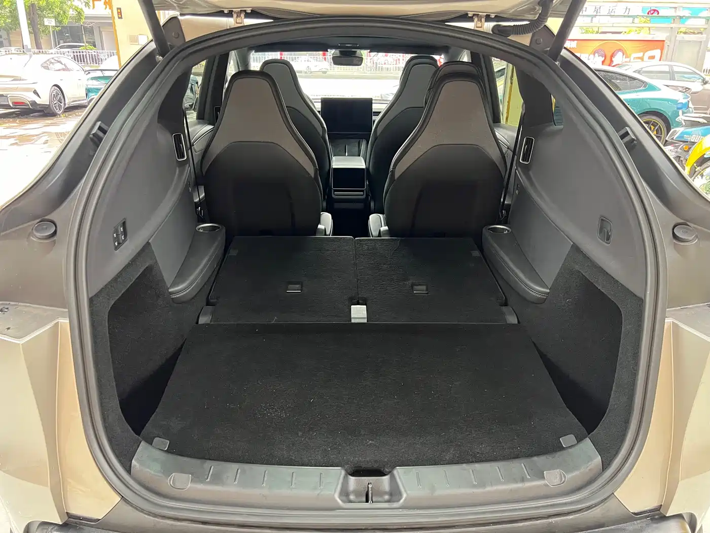 Tesla Model Y L 2025 2025 Facelift Long Range AWD