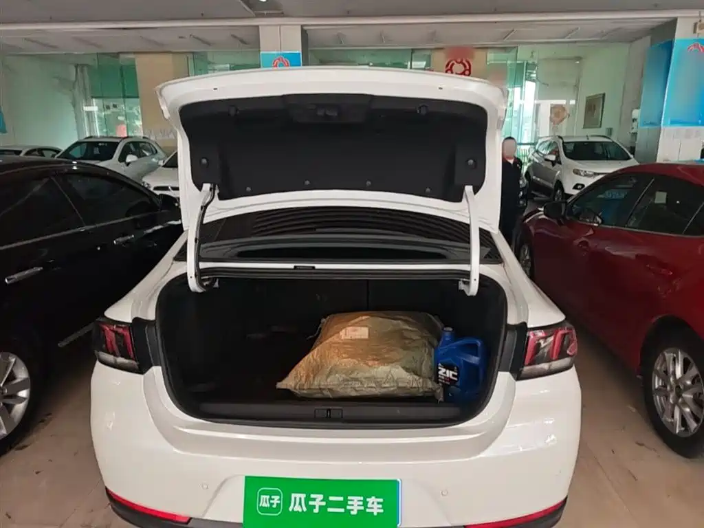 Peugeot 308 2019 230THP Automatic Luxury Edition China V фото 19