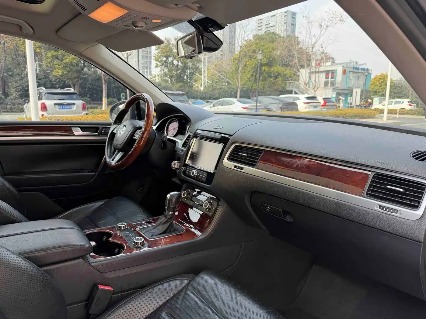 Volkswagen Touareg 2011 3.0TSI Comfort фото 11