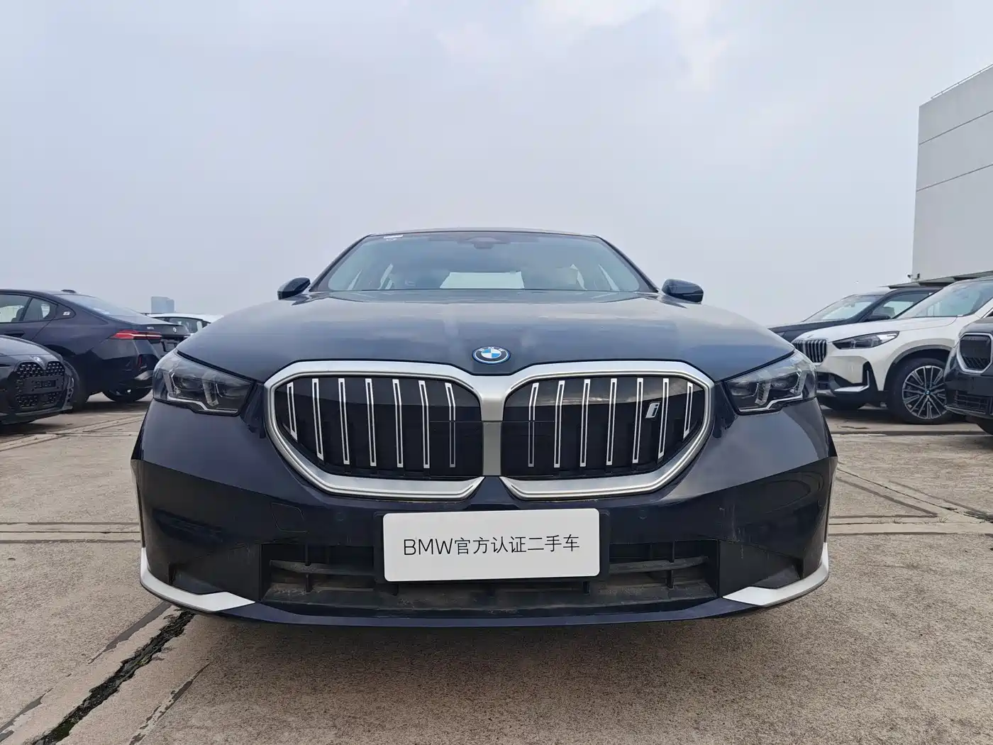 BMW i5 2024 eDrive 35L Premium Luxury Package фото 2