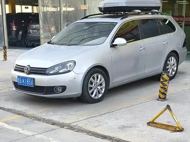 Volkswagen Golf (Import) 2011 Model 1.4TSI Luxury Touring