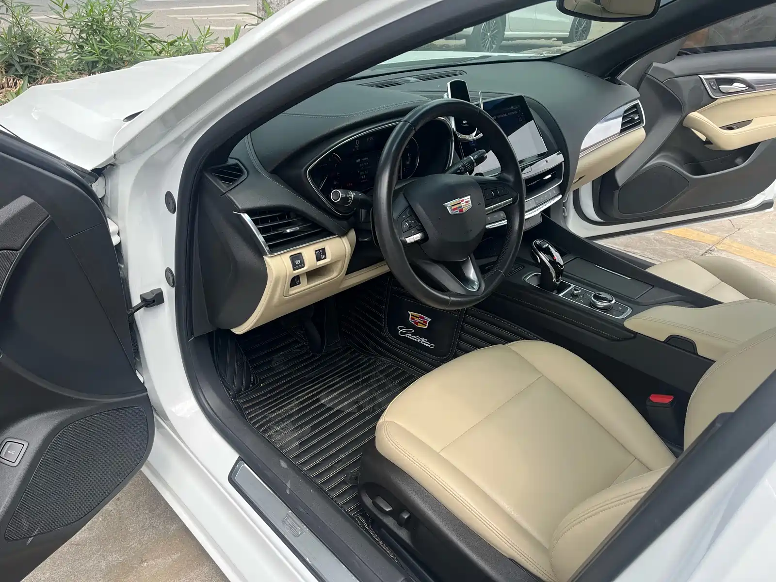 Photo 11 - Cadillac CT5