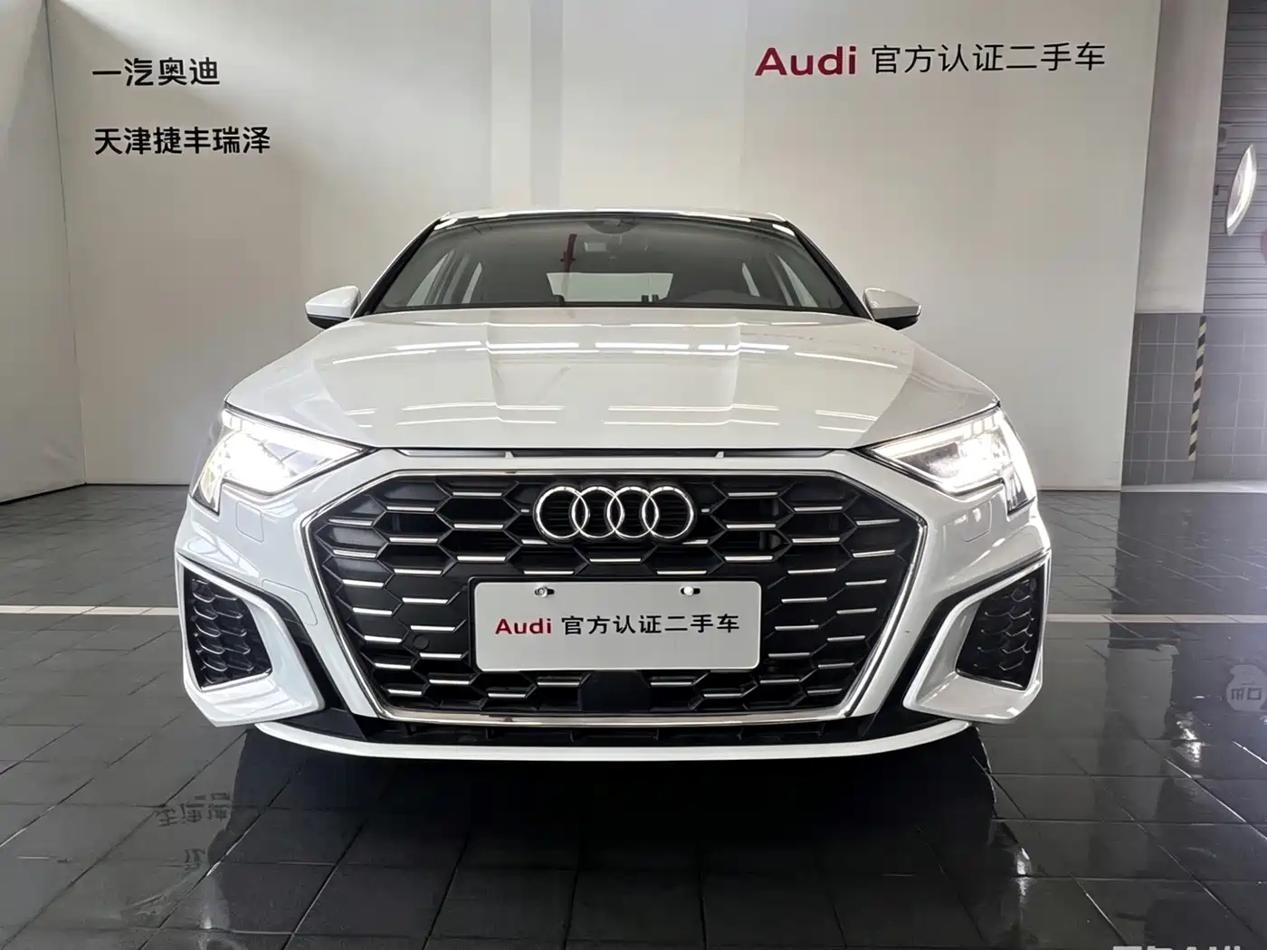Audi A3 2024 Model A3L Limousine 35 TFSI Progressive Sport фото 2