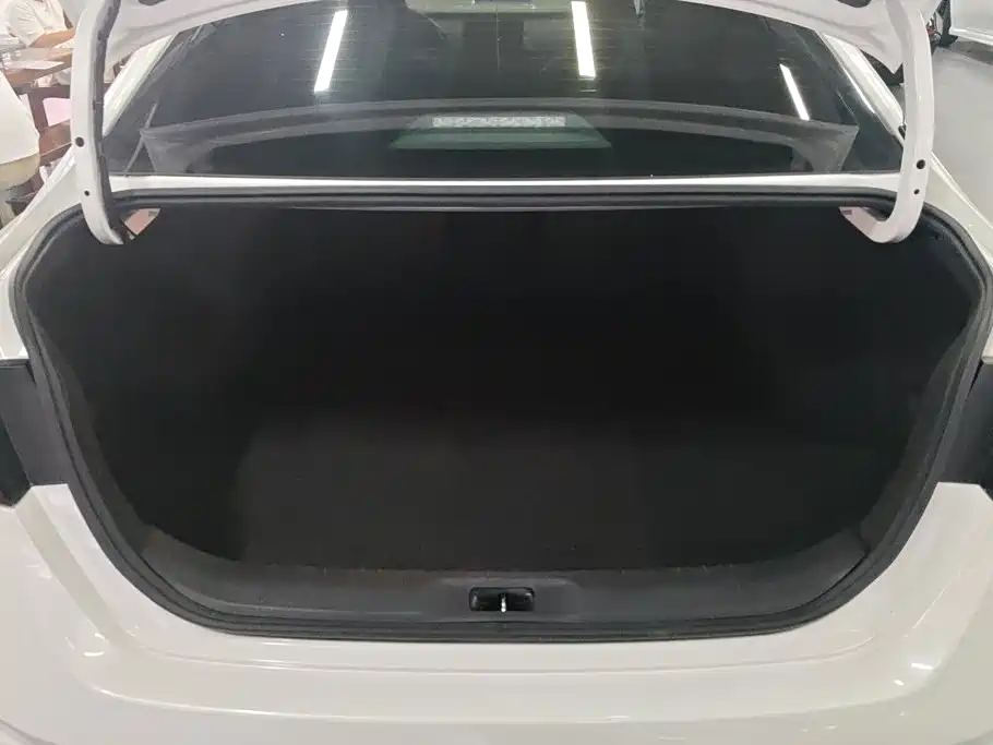 Фото 4 - Nissan Teana