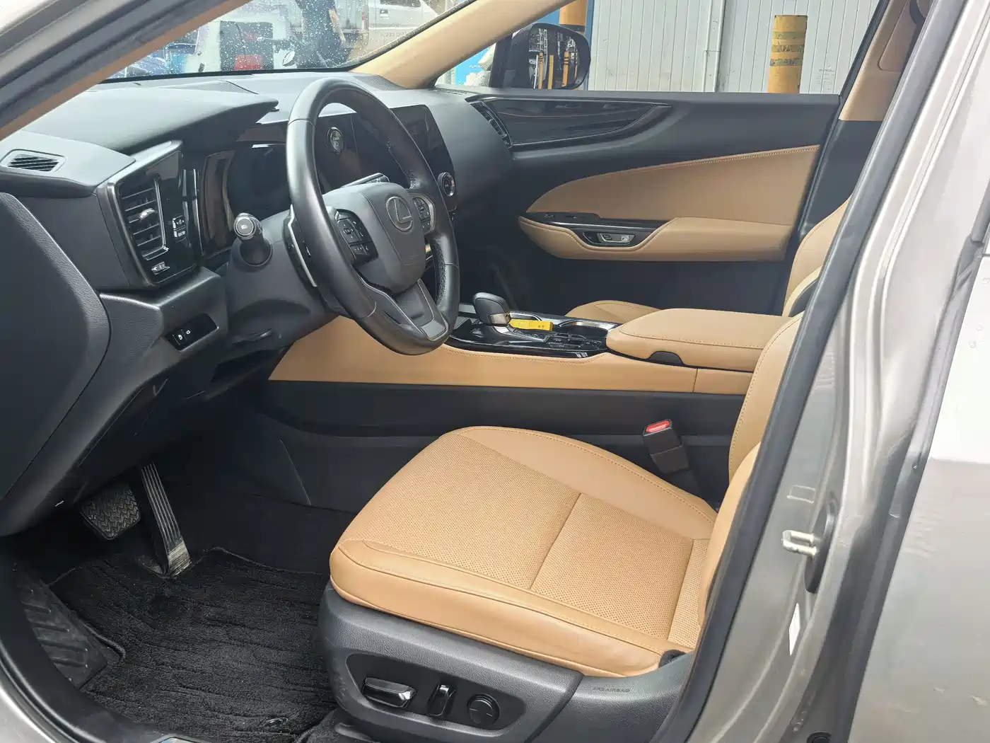 Lexus NX 2023 2022 350h FWD Joy Creation Edition