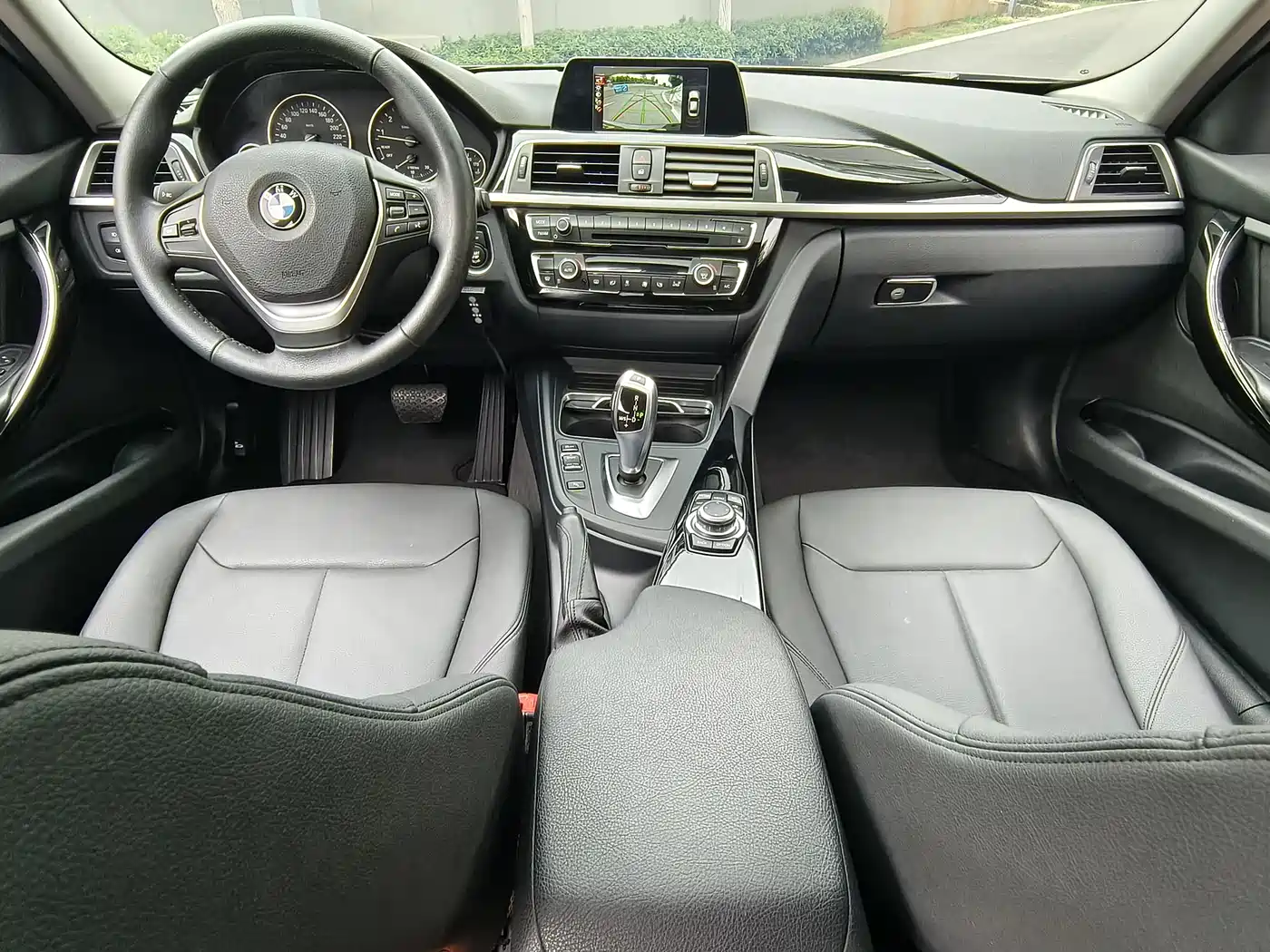 BMW 3 Series 2016 320Li Fashion Model фото 25