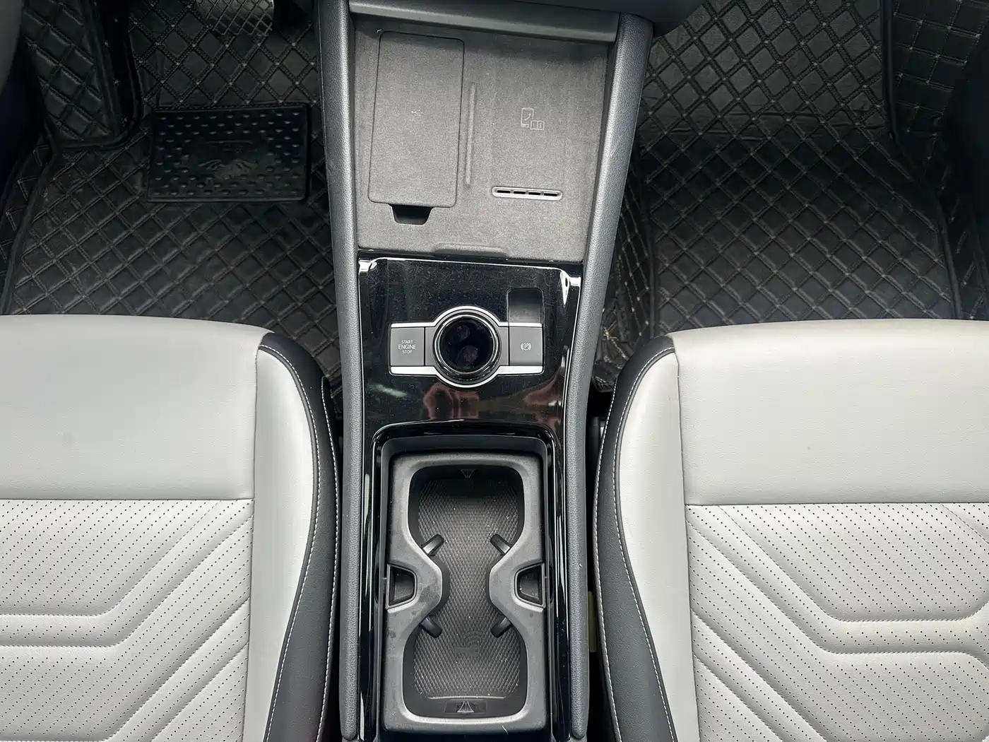 Volkswagen Tayron 2025 Tayron L 330TSI 2WD Elite фото 14