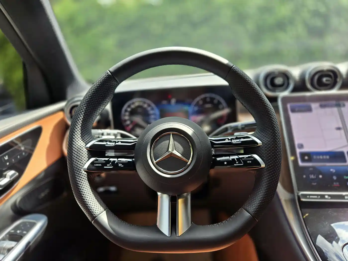 Mercedes-Benz GLC 2024 GLC 300 L 4MATIC Dynamic 5-seater фото 8