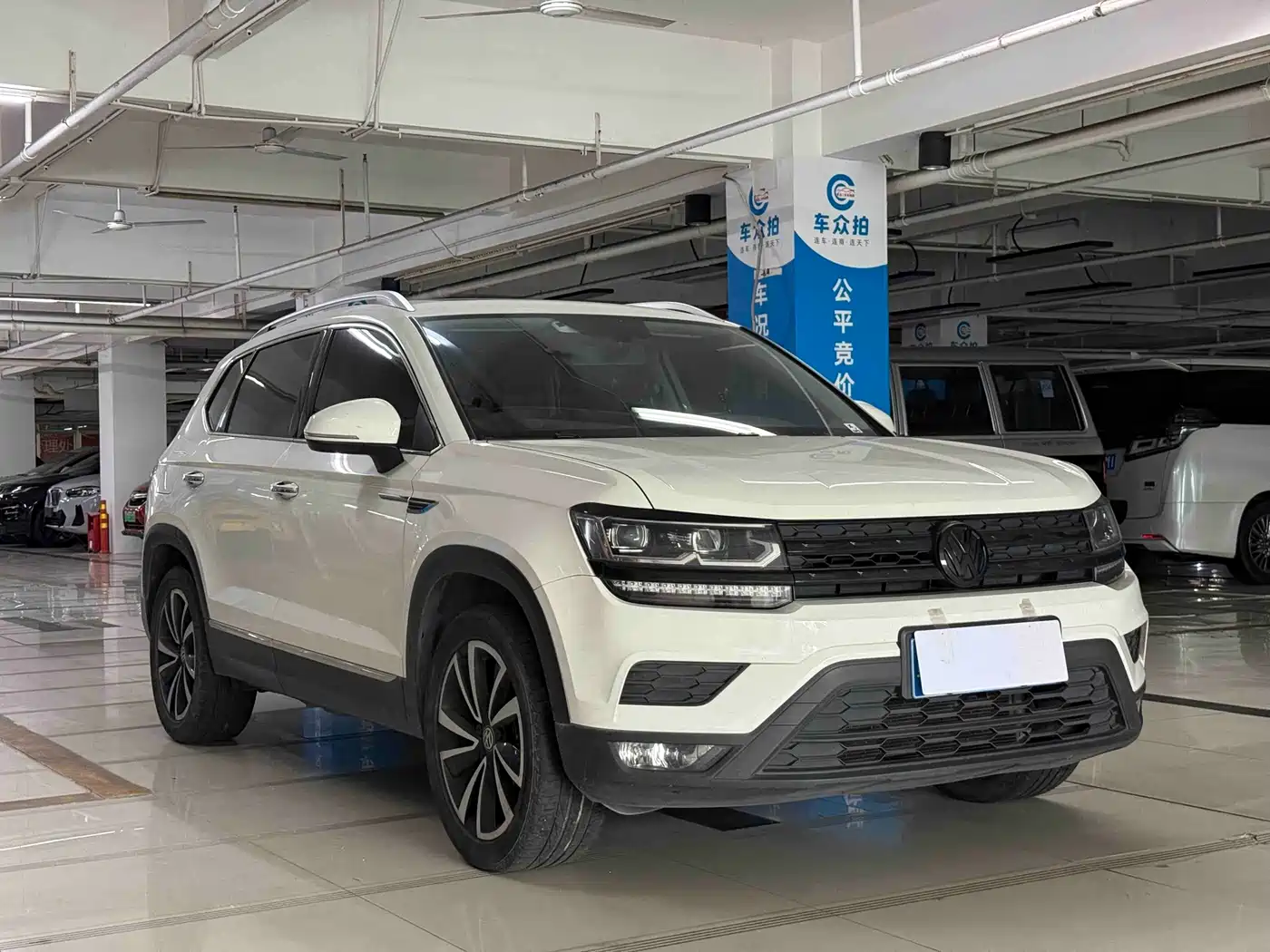 Volkswagen Tharu 2020 Model 280TSI 2WD Luxury Plus China VI фото 3