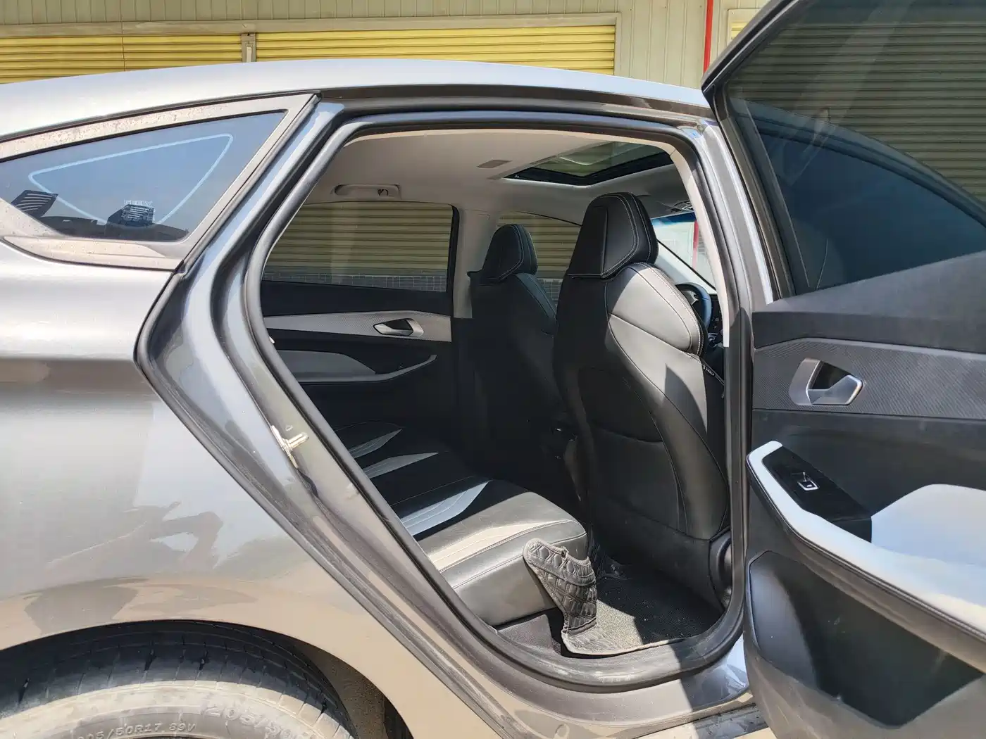 GEELY AUTOMOBILE BINRUI