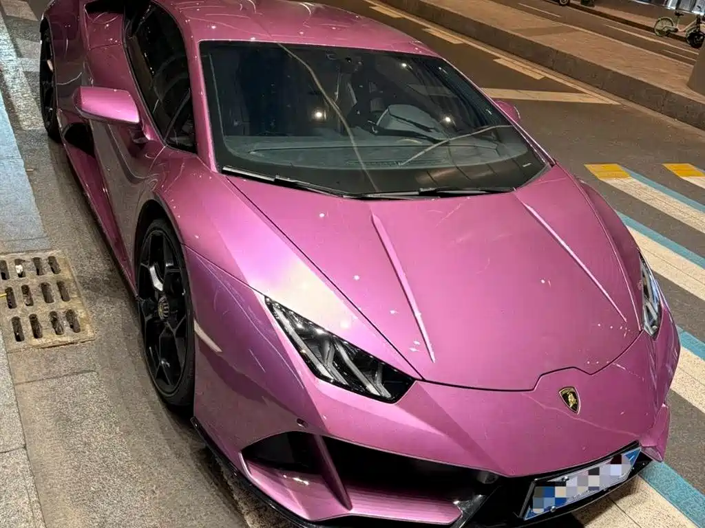LAMBORGHINI HURACÁN