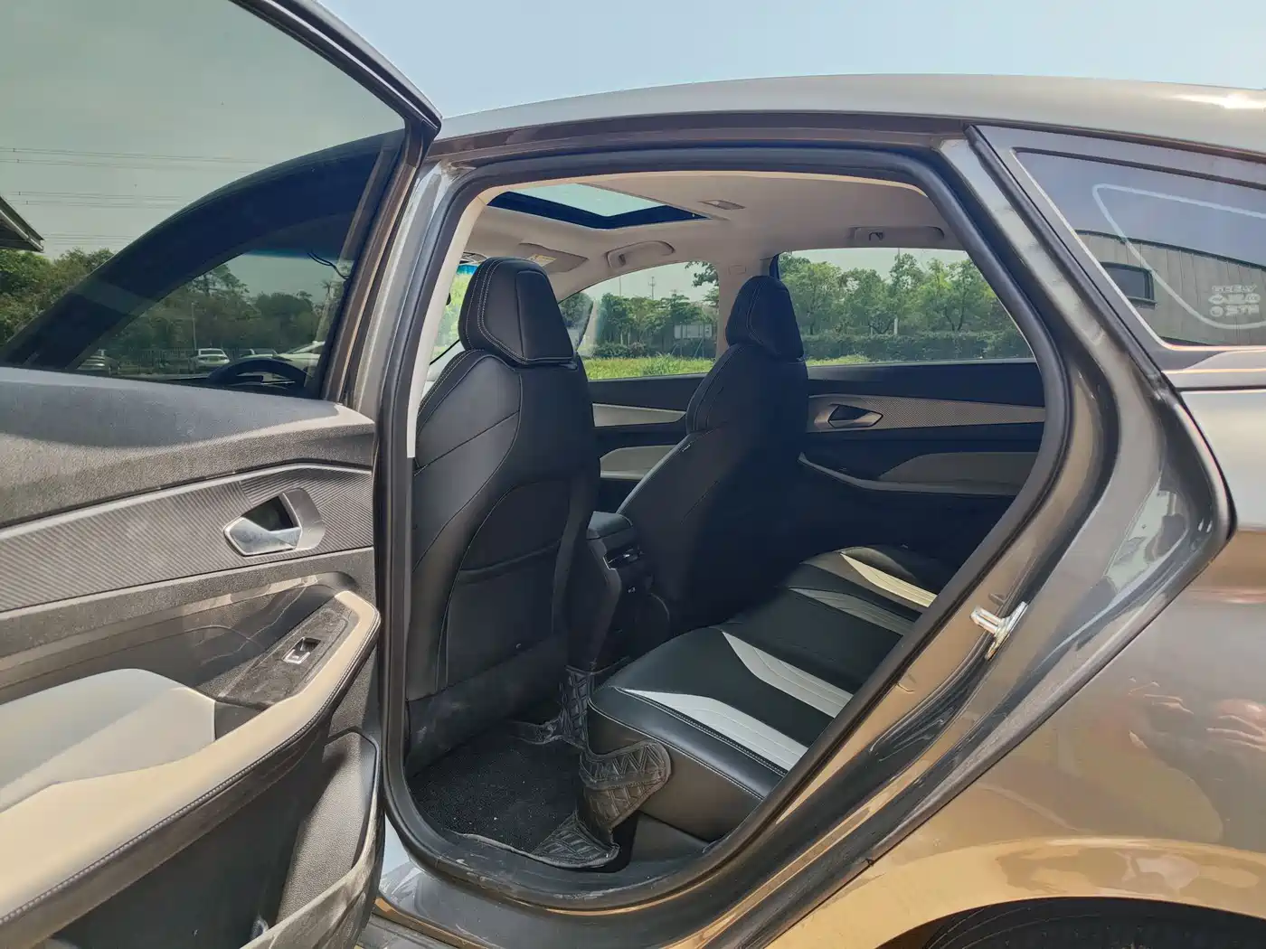 GEELY AUTOMOBILE BINRUI