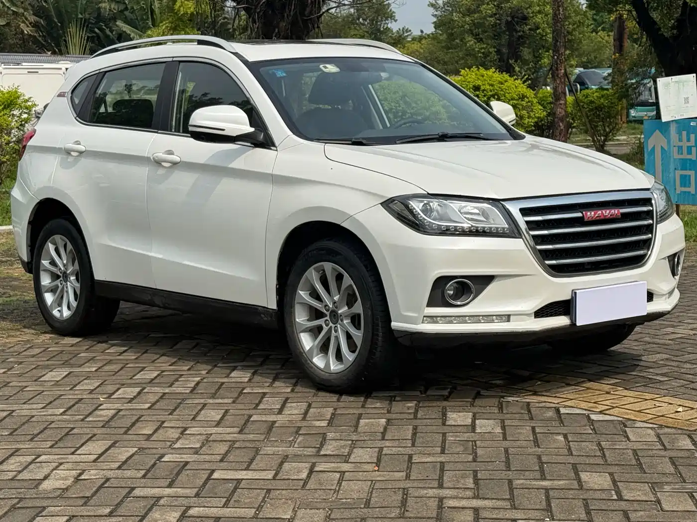 Haval H2 2017 Red Label 1.5T Manual 2WD Luxury фото 3