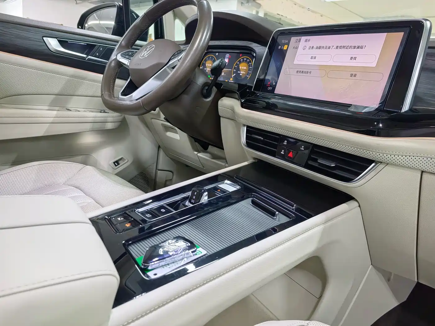 Volkswagen Viloran 2022 380TSI Premium Edition фото 29