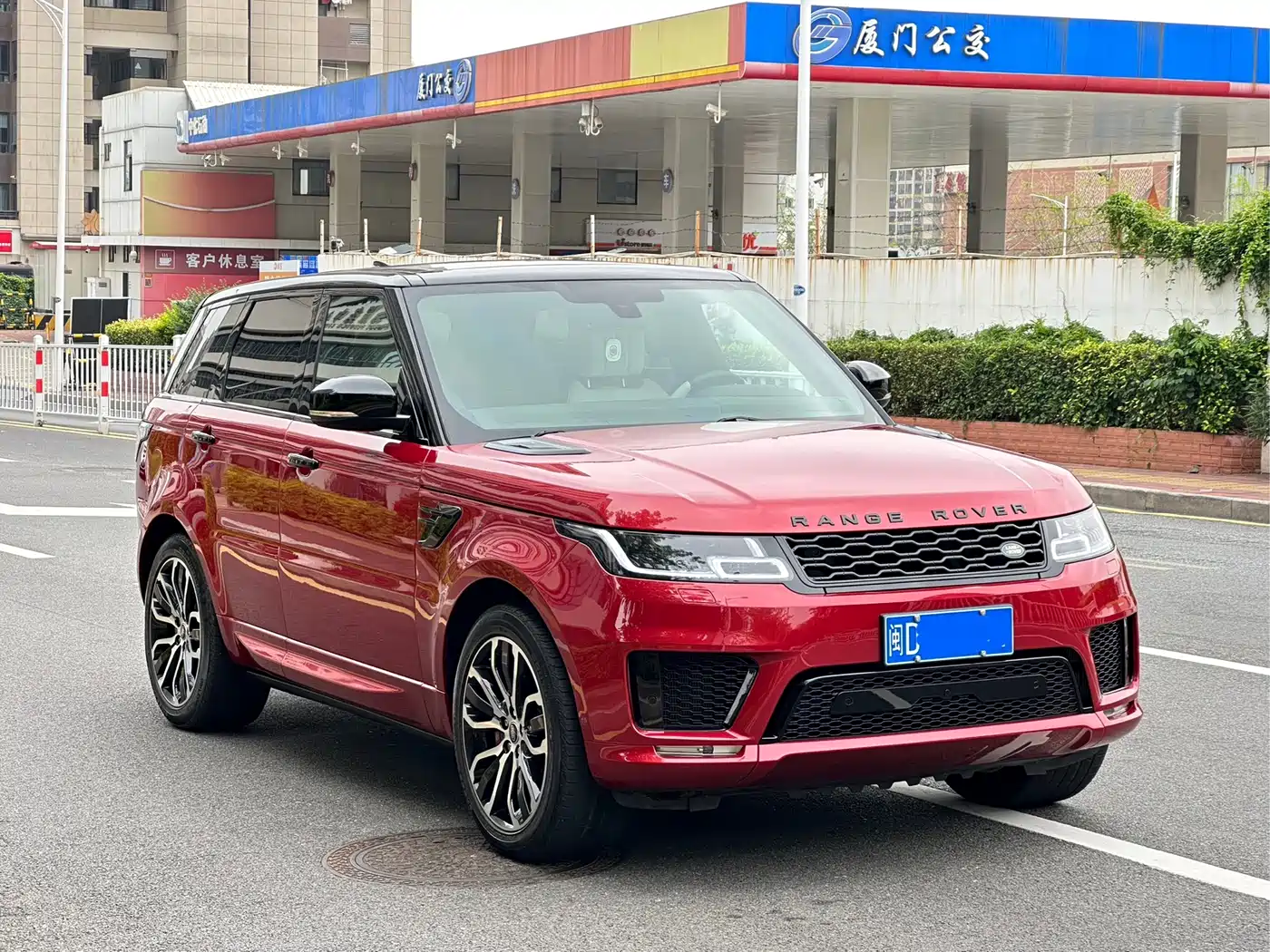 Land Rover Range Rover Sport 2016 3.0 SC V6 HST фото 3